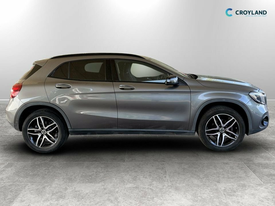 Mercedes-Benz GLA Class 1.6L Urban Edition DF68AGX Grey #2