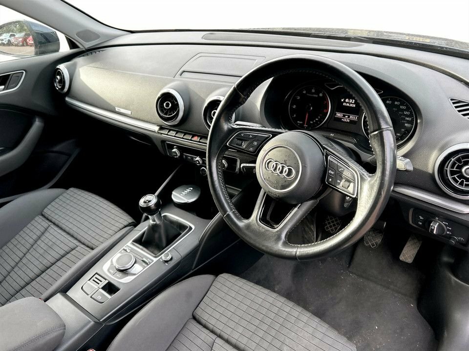 Audi A3 1L Sport AF17BVN Blue #5