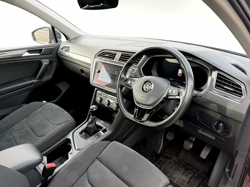 Volkswagen Tiguan 2L Sel MF67VYX Grey #5