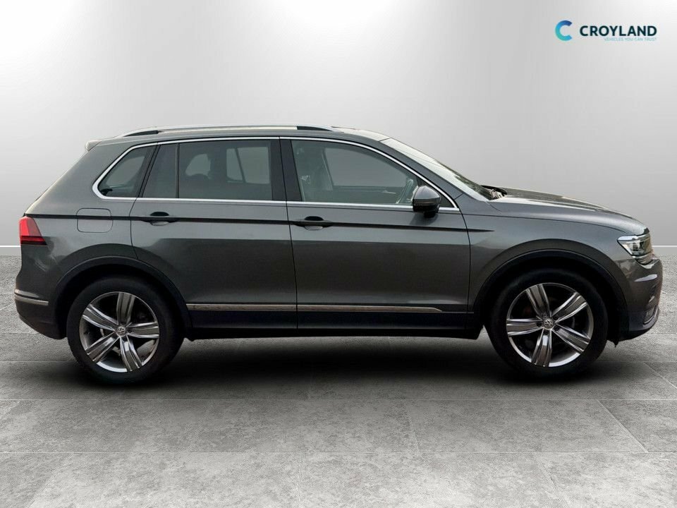 Volkswagen Tiguan 2L Sel MF67VYX Grey #2