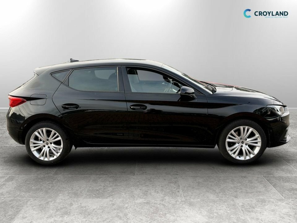 Seat Leon 1L Se Dynamic YH71CUO Black #2