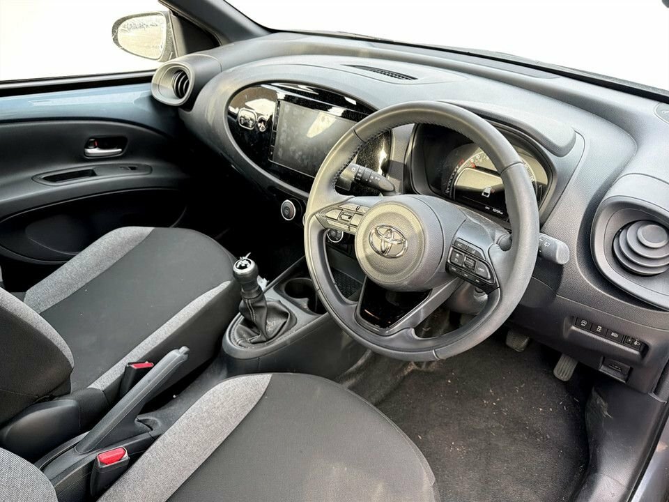 Toyota Aygo X 1L Pure AJ24HCC Grey #5