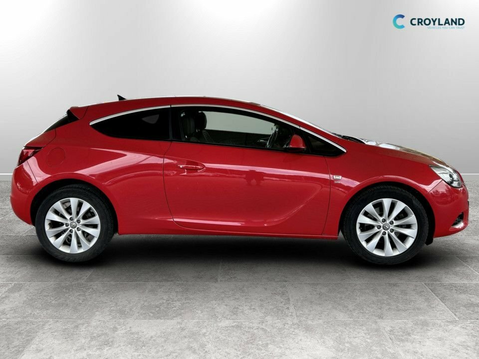 Vauxhall Astra GTC 1.4L Sri Red #2