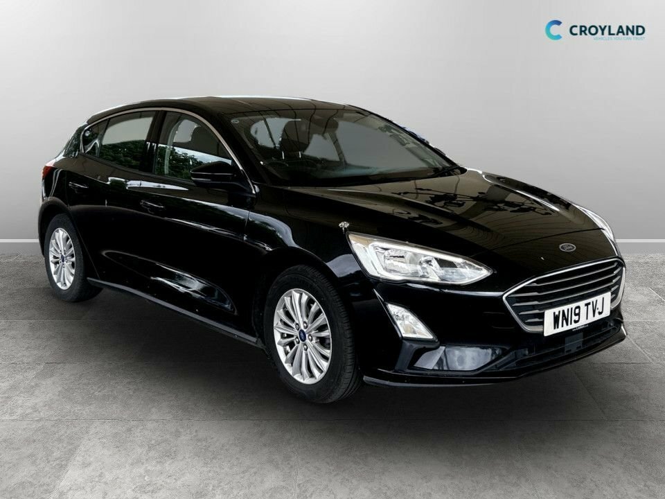 Ford Focus 1L Titanium Black