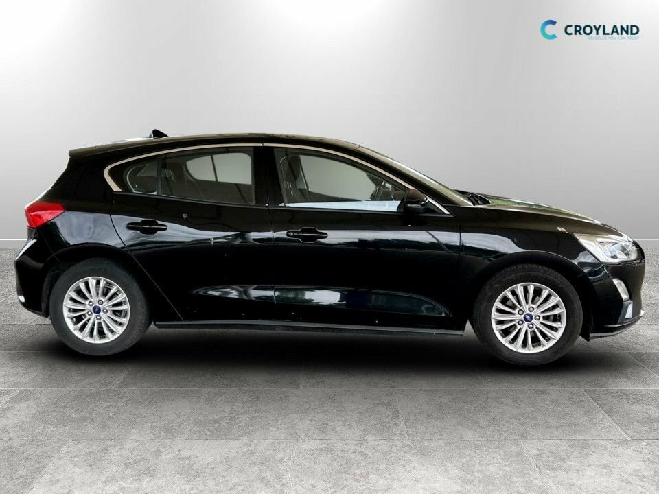 Ford Focus 1L Titanium WN19TVJ Black #2