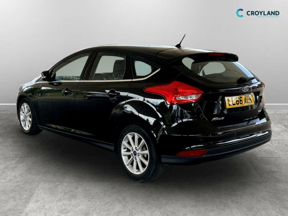 Ford Focus 1L Titanium LL66AEK Black #3
