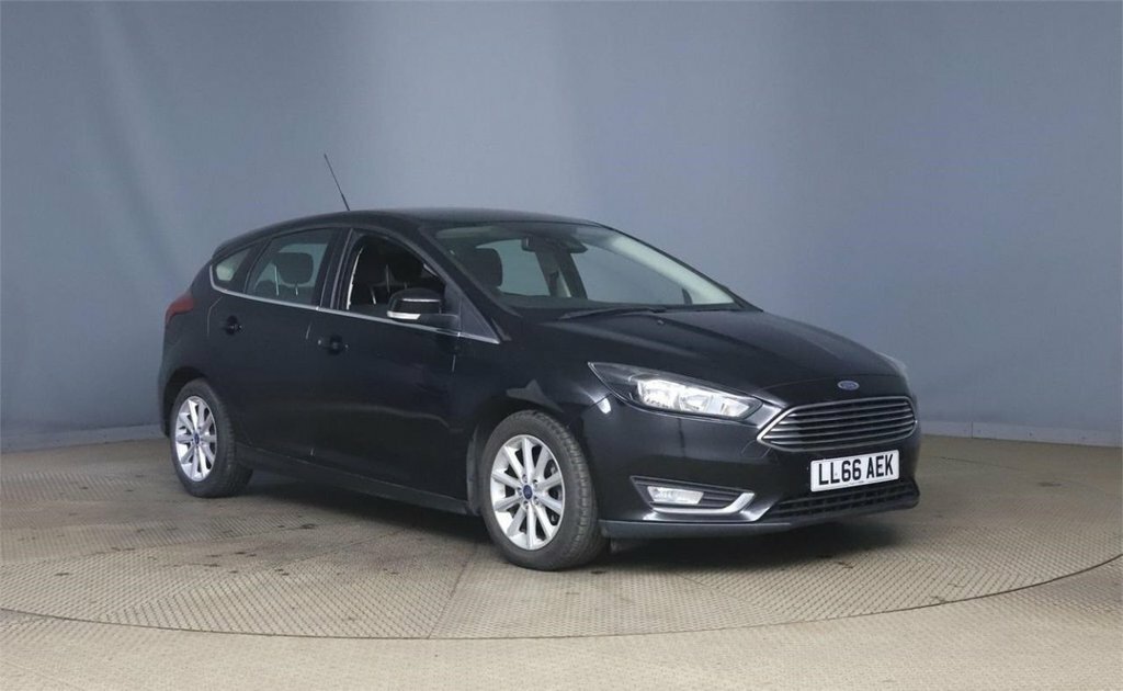 Ford Focus 1L Titanium Black
