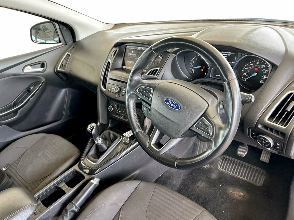 Ford Focus 1L Titanium LL66AEK Black #5