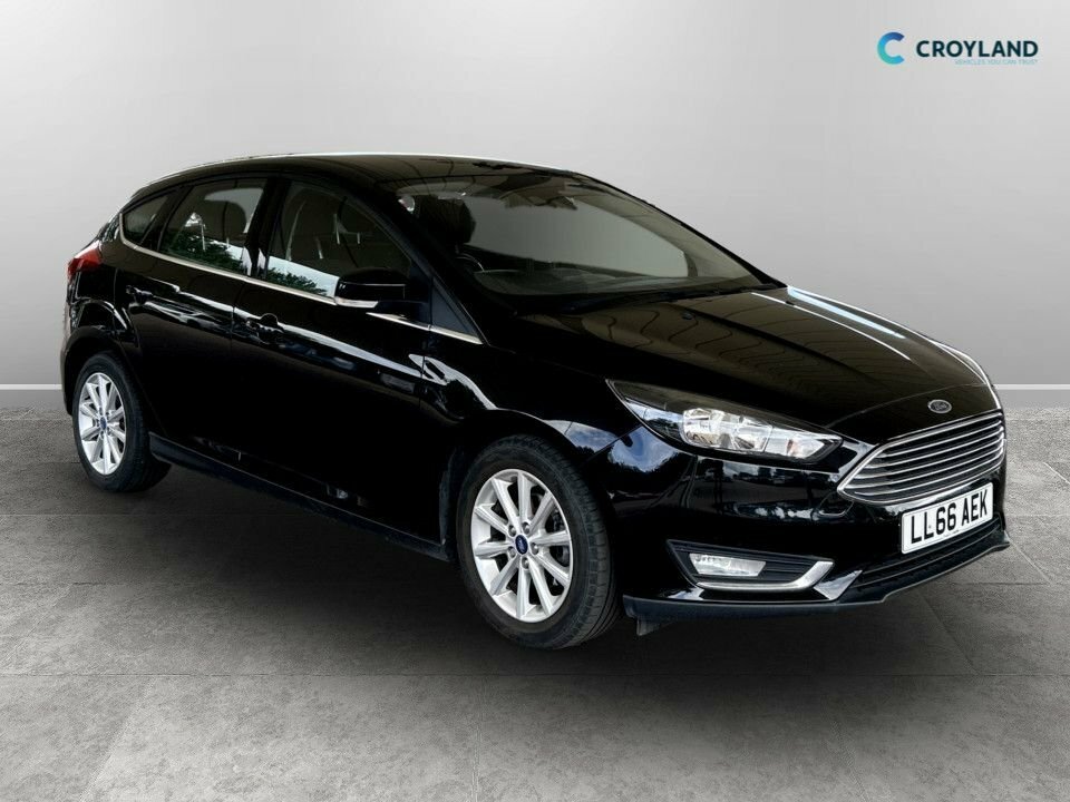 Ford Focus 1L Titanium Black