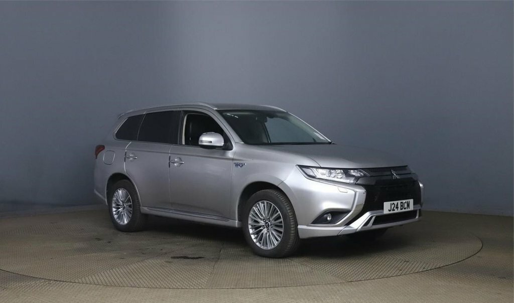Mitsubishi Outlander 2L Juro Silver