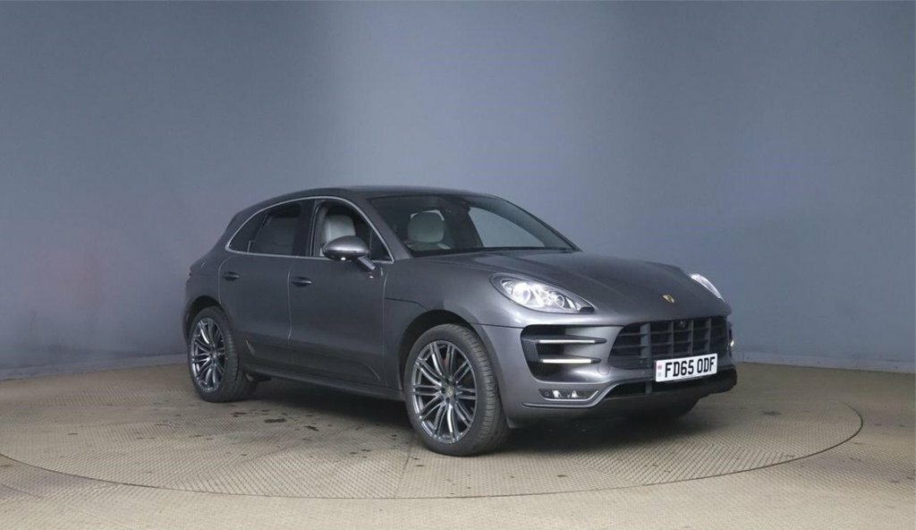 Porsche Macan 3L Turbo Grey