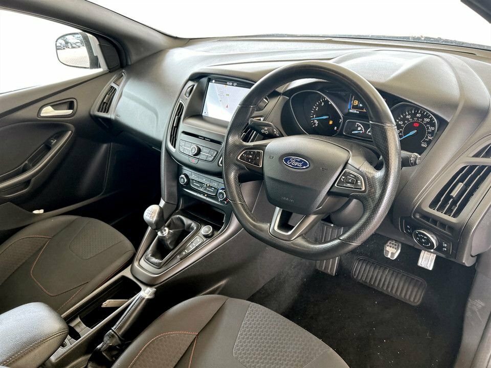 Ford Focus 1L St-line LT18HFX Silver #5