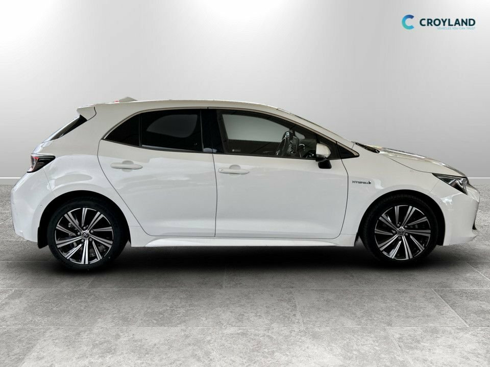 Toyota Corolla 1.8L Design KW21ZCT White #2