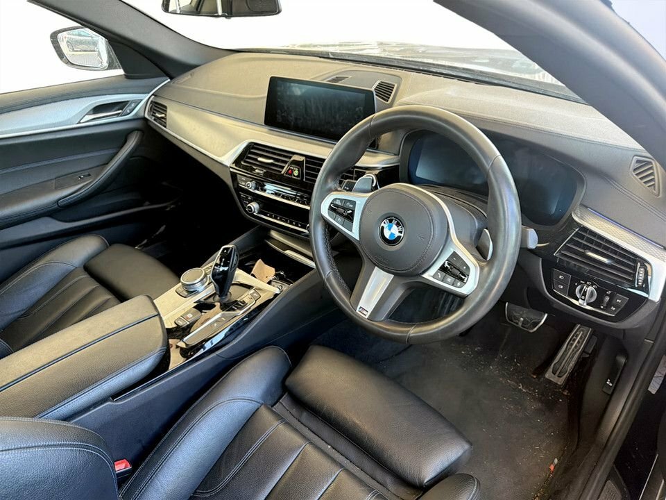 BMW 5 Series 2L M Sport RV69GYK Black #5