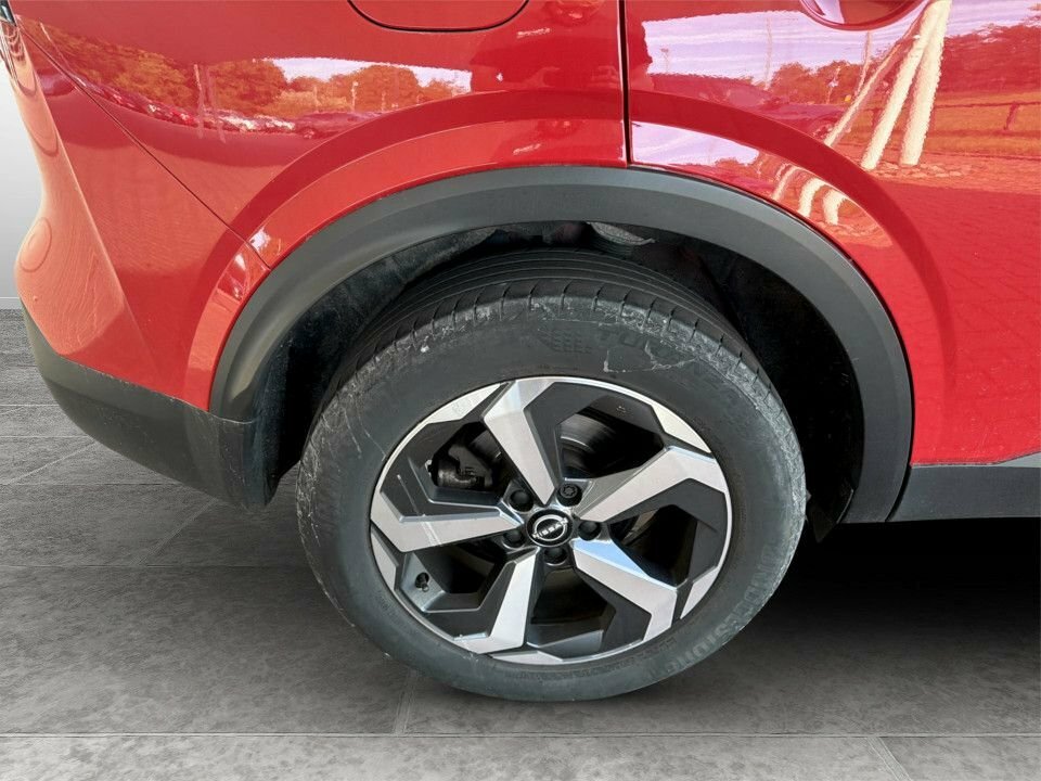 Nissan Qashqai 1.3L N-connecta DN24AOG Red #4