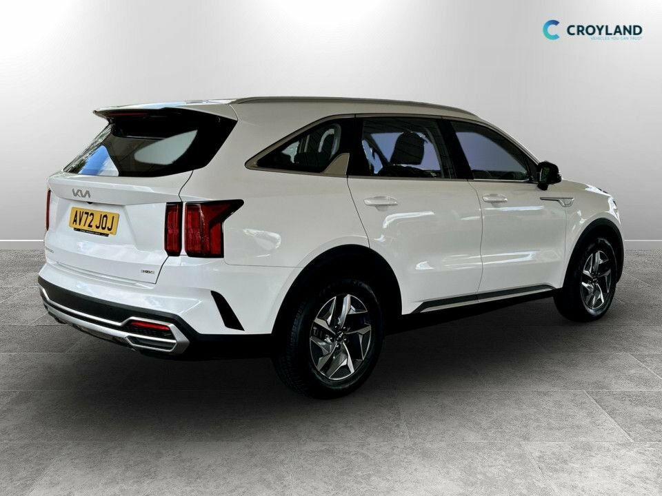 Kia Sorento 1.6L 2 White #3