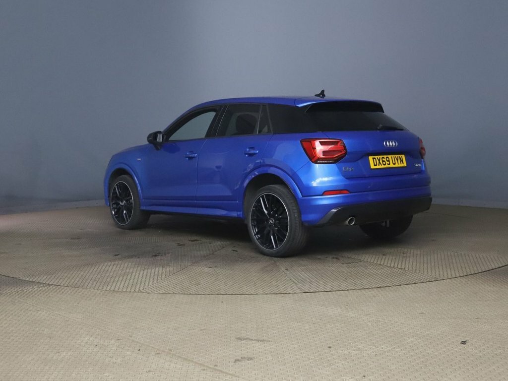 Audi Q2 1L Black Edition DX69UYN Blue #6