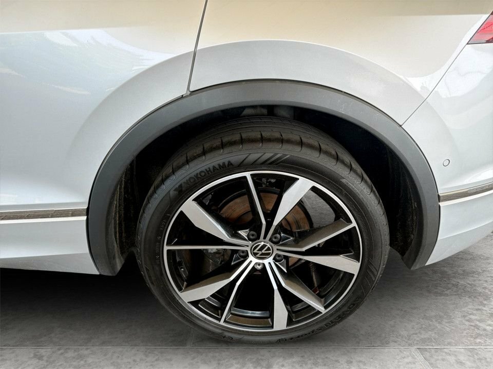 Volkswagen Tiguan 2L R-line HG71DDY Silver #4