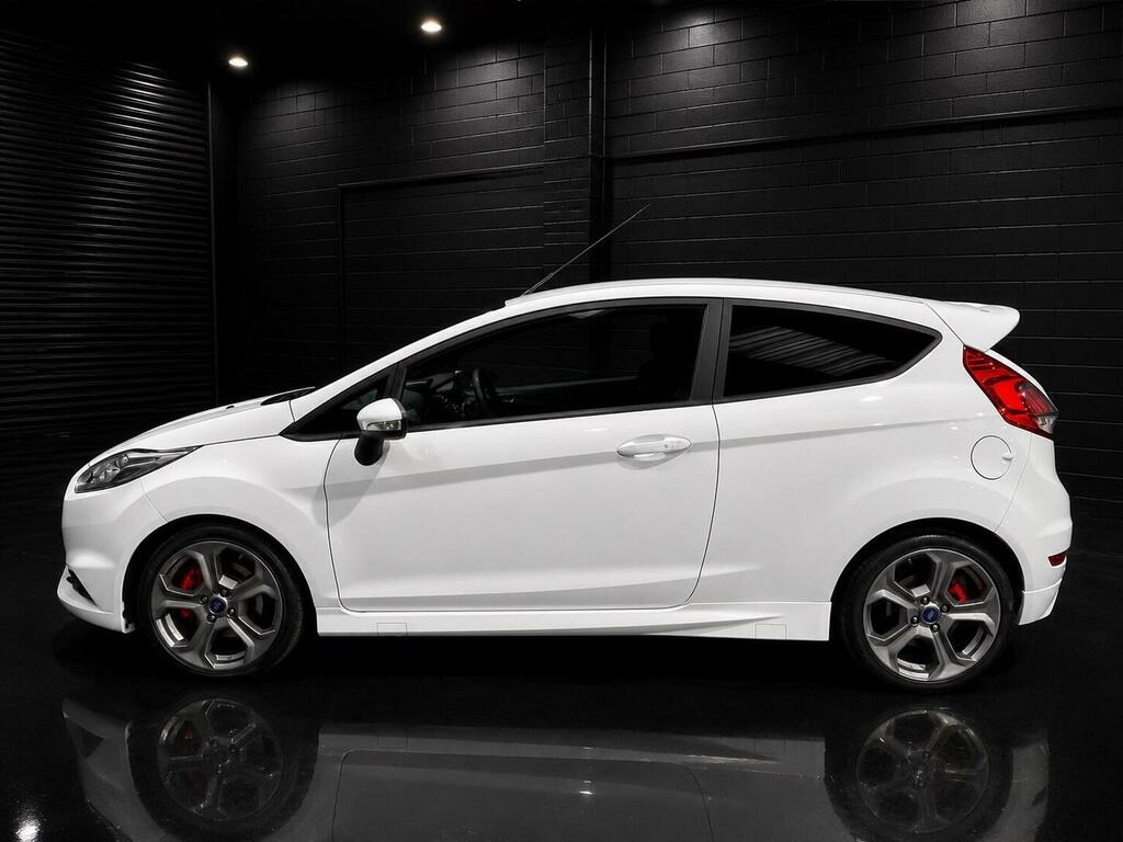 Ford Fiesta 1.6T Ecoboost St-3 Euro 6 201666 White #6