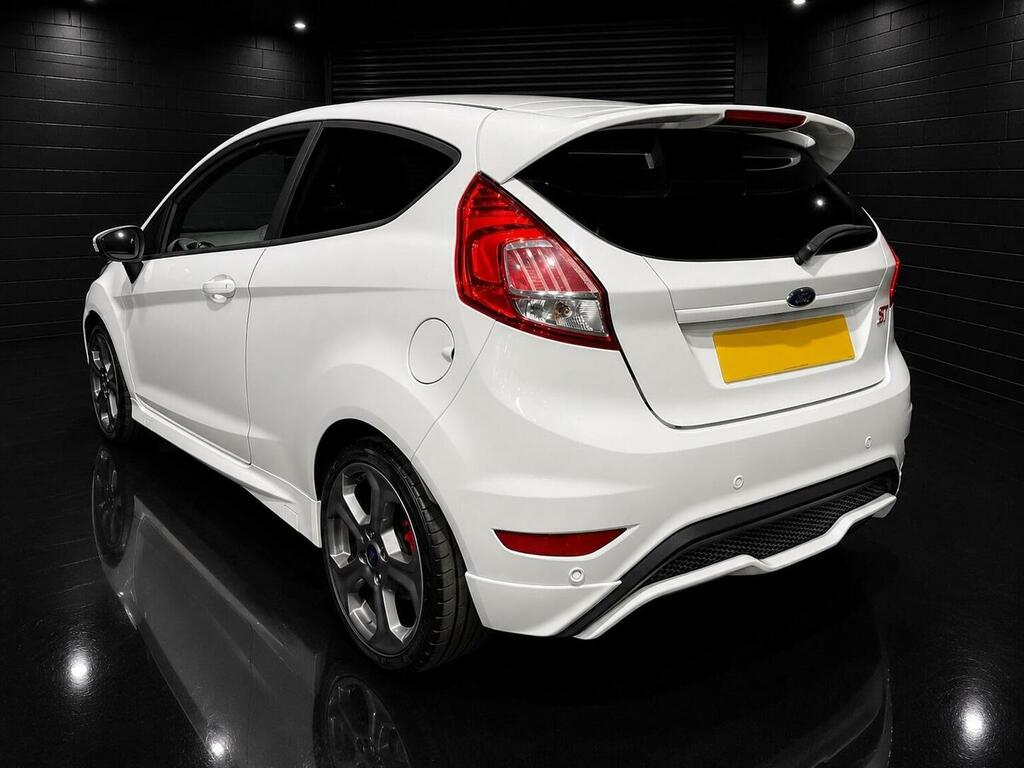 Ford Fiesta 1.6T Ecoboost St-3 Euro 6 201666 White #5