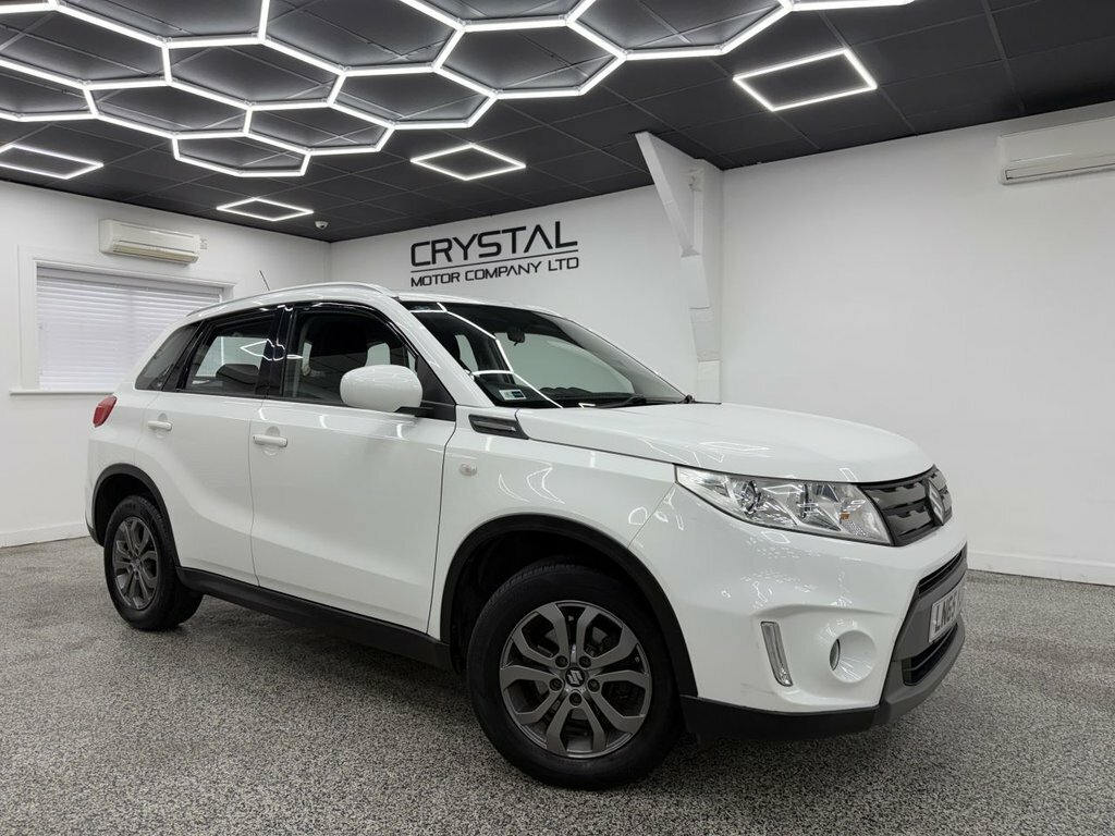 Suzuki Vitara Suv White