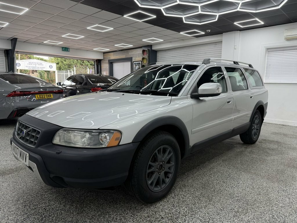 Volvo XC70 2.4L Se Lux Silver #6