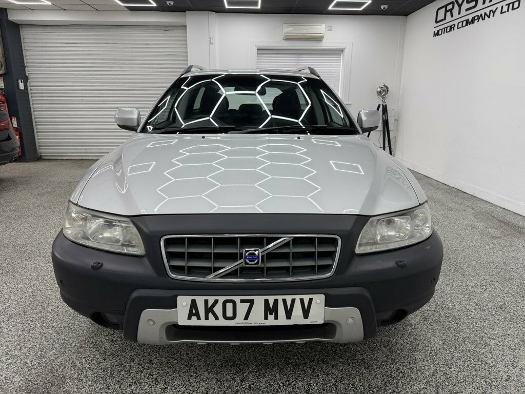 Volvo XC70 D5 Se 5-Door Black #7