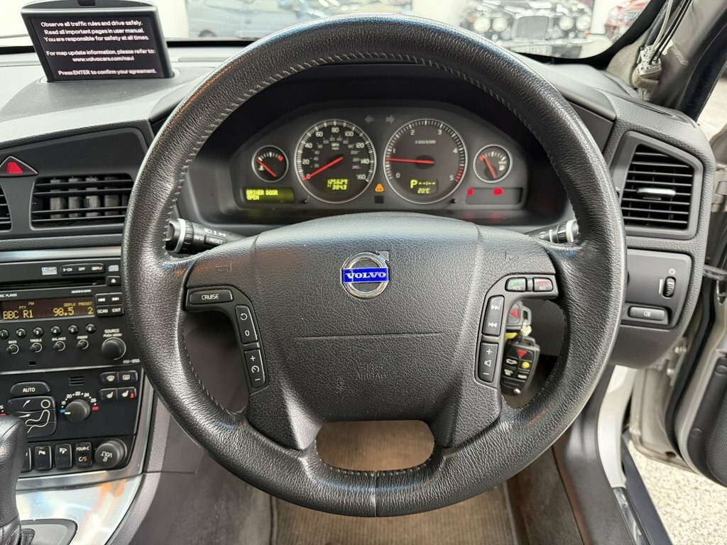 Volvo XC70 D5 Se 5-Door Black #10