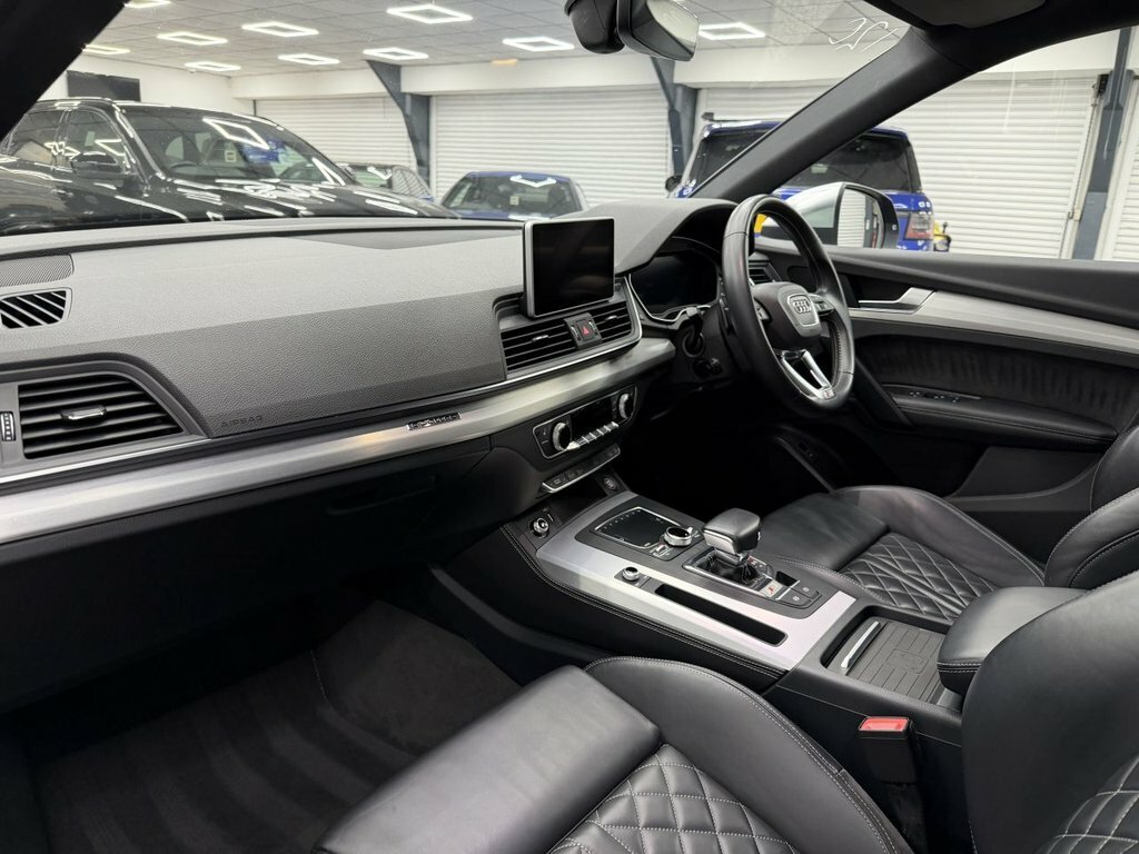 Audi SQ5 Tdi V6 Black #19