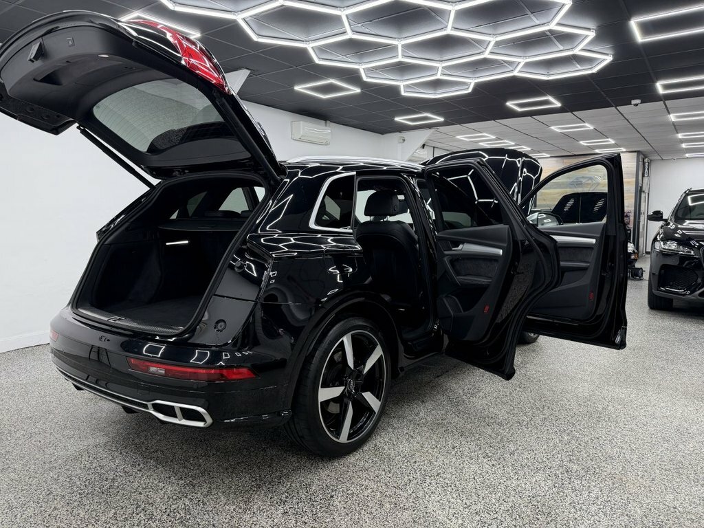 Audi SQ5 Tdi V6 Black #10