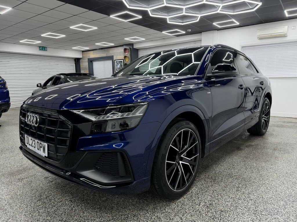 Audi Q8 3L Black Edition Blue #6