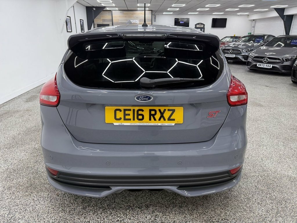 Ford Focus 2L St-3 Grey #3