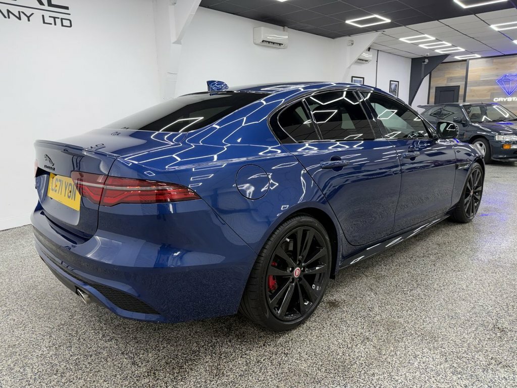 Jaguar XE 2L R-dynamic Black Blue #3