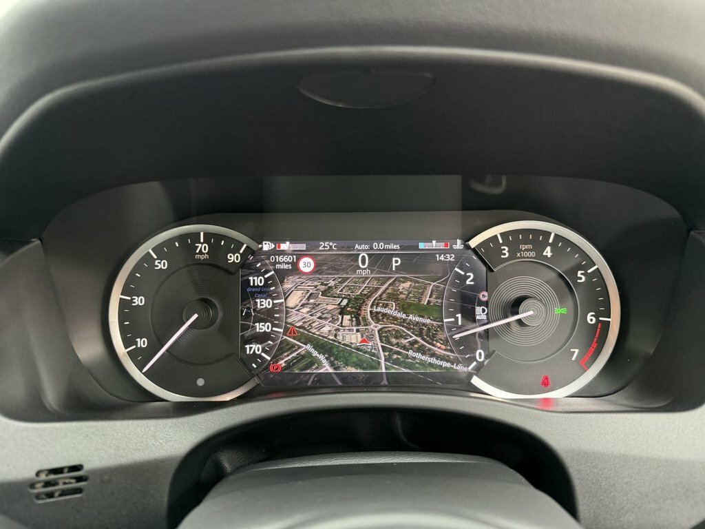 Jaguar XE R-dynamic Black Blue #21