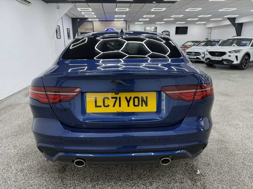 Jaguar XE 2L R-dynamic Black Blue #4