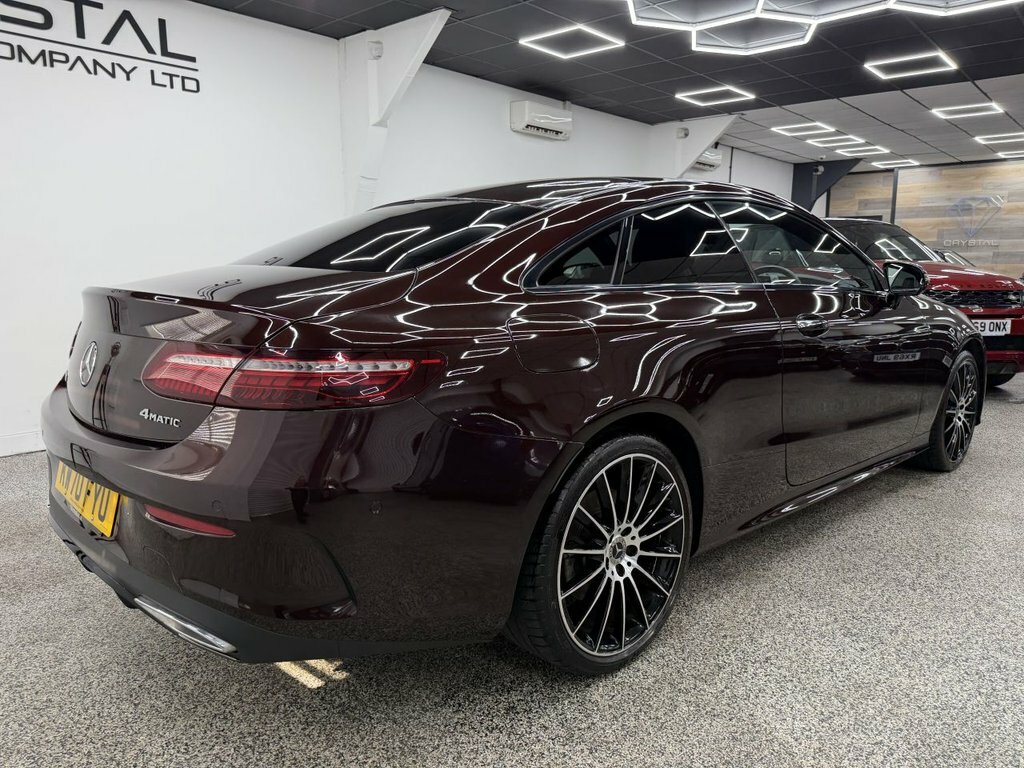 Mercedes-Benz E Class 2.9L Amg Line Red #3