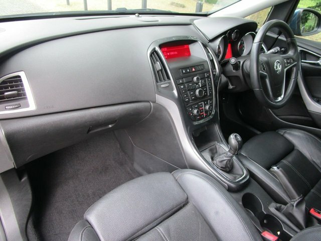 Vauxhall Astra Hatchback FV63ORC Blue #5