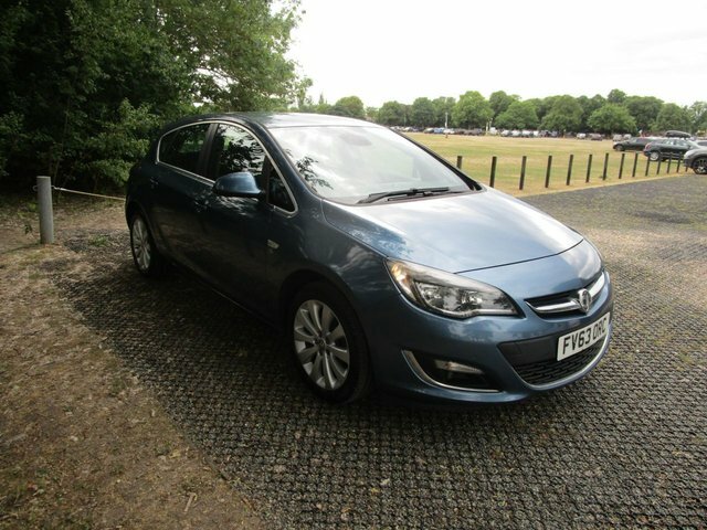 Vauxhall Astra Hatchback FV63ORC Blue
