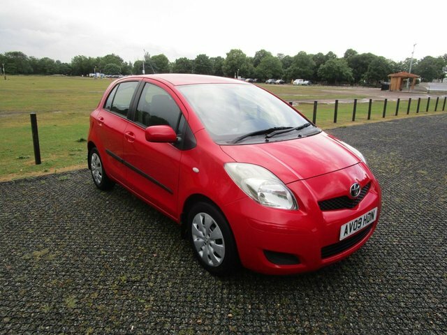 Toyota Yaris 1.4 D-4d Tr Multimode Red #1