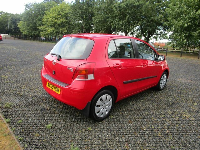 Toyota Yaris 1.4 D-4d Tr Multimode Red #2