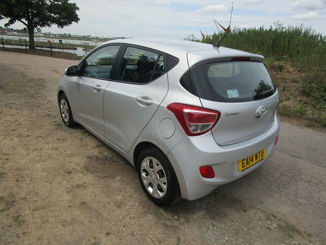 Hyundai I10 Hatchback Silver #2