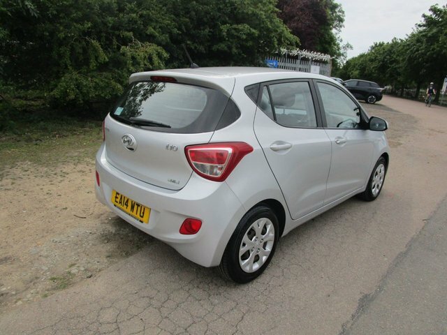 Hyundai I10 Hatchback Silver