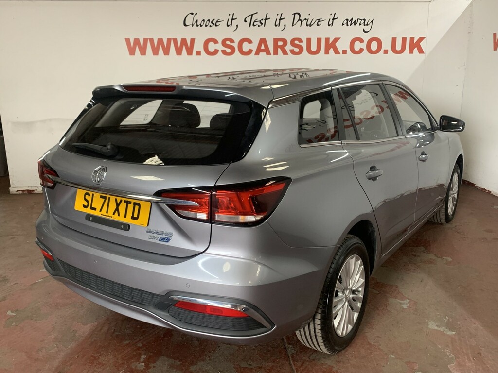 MG MG5 Estate Silver #2