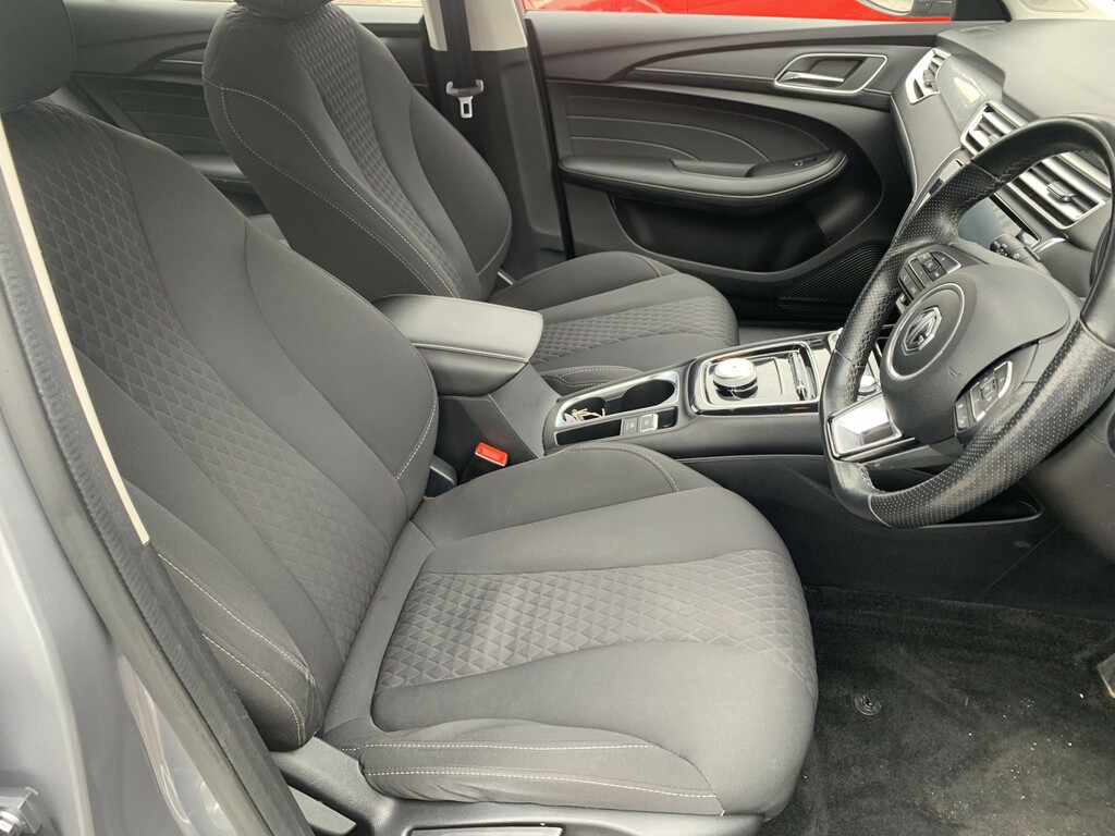 MG MG5 Estate Silver #3