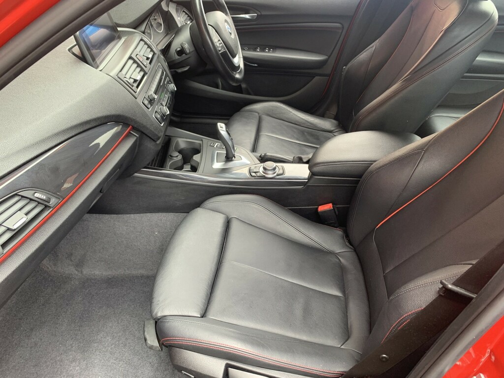 BMW 1 Series Sport Black #26