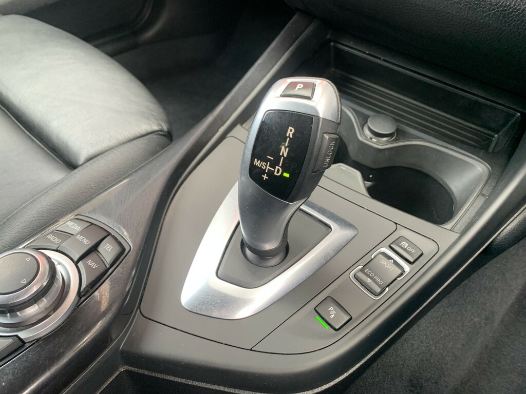 BMW 1 Series Sport Black #24