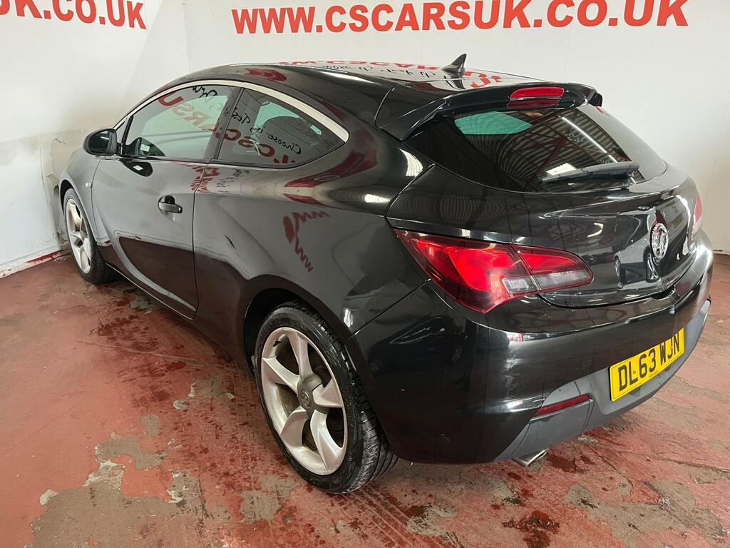 Vauxhall Astra GTC 1.4 T Sri Black #3