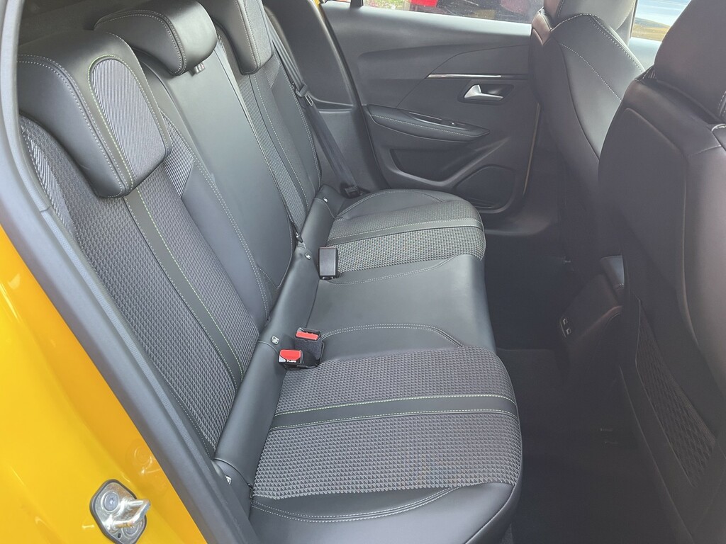 Peugeot 208 1.2 Puretech Gt Yellow #3