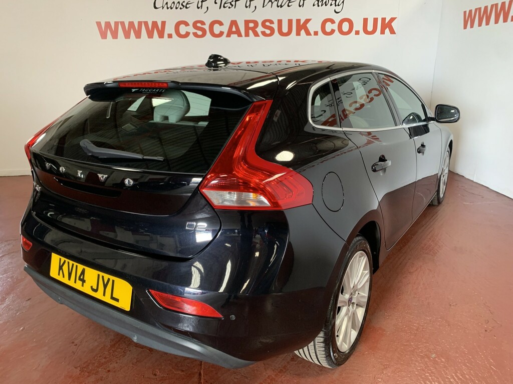 Volvo V40 1.6 D2 Se Lux Nav Black