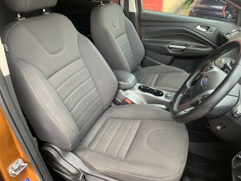 Ford Kuga 1.5 T Ecoboost Zetec Orange #2